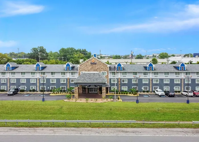 Comfort Inn & Suites Nashville Near Tanger Outlets I-24 Antioch